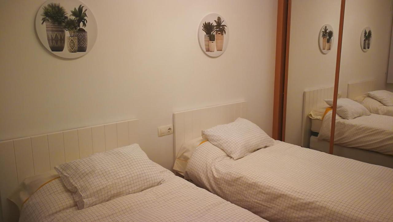 10 Mts De La Playa De Covas - Viveiro Con Piscina Resurrection Fest Apartman Kültér fotó